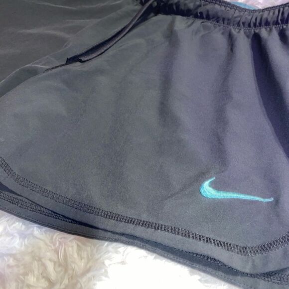 Nike Women’s Dri Fit Medium Gray & Blue Workout Shorts - Picture 2 of 7